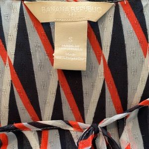 Banana Republic sheer sleeveless Blouse